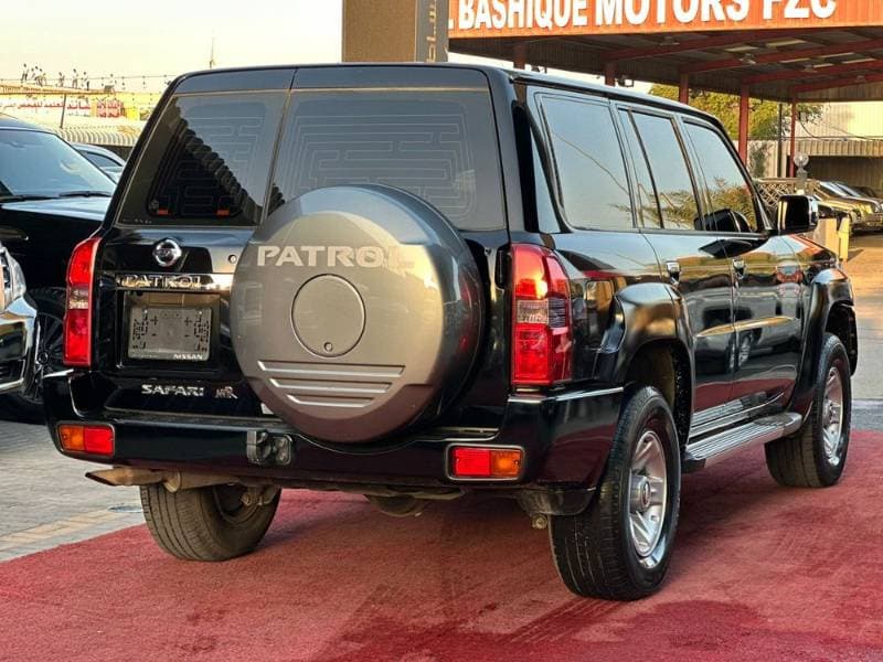 2021 Nissan Patrol Safari thumbnail 7