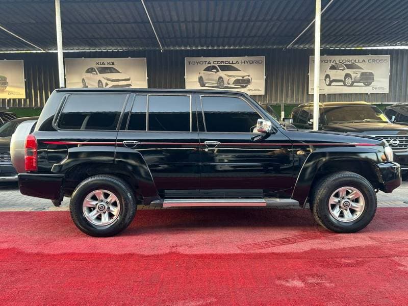 2021 Nissan Patrol Safari thumbnail 5
