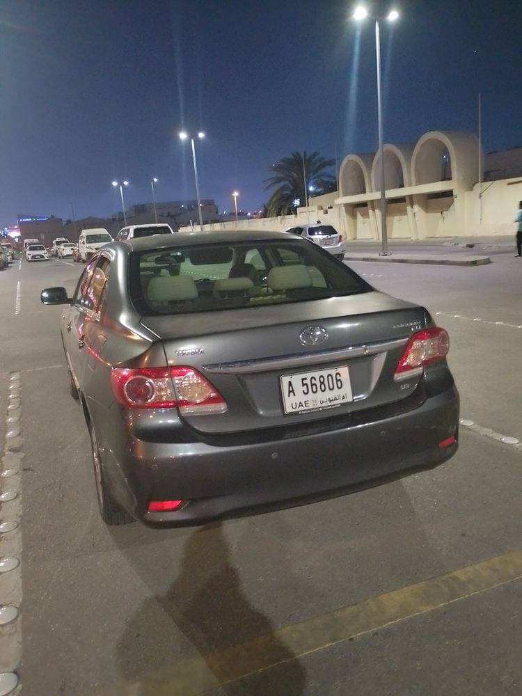 2012 Toyota Corolla thumbnail 4