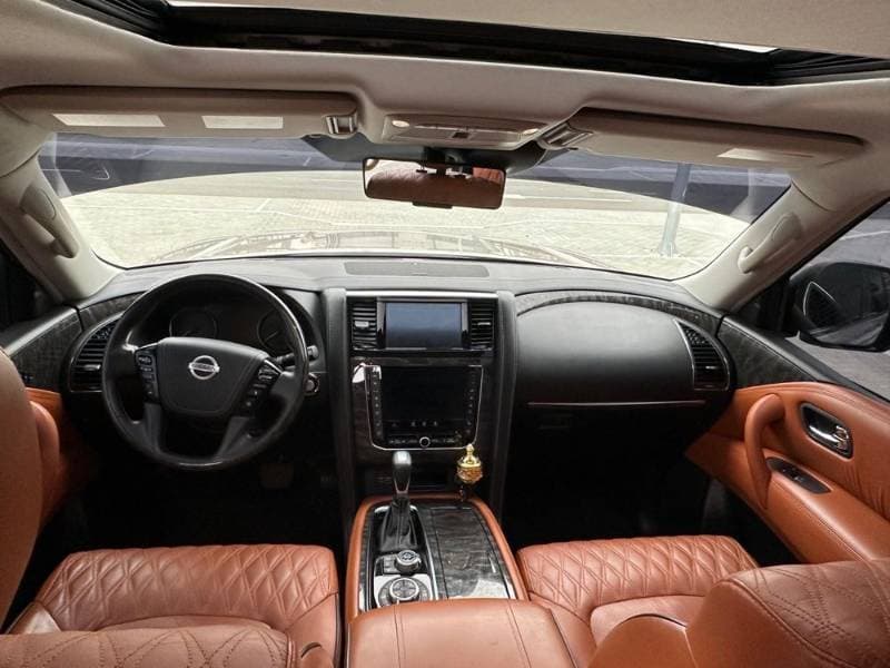 2021 Nissan Patrol thumbnail 2