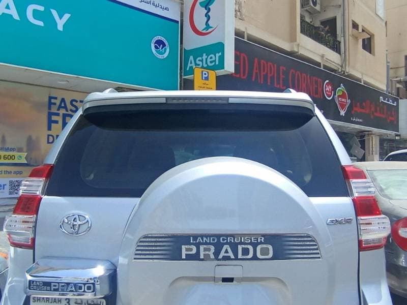 2016 Toyota Land Cruiser Prado thumbnail 4