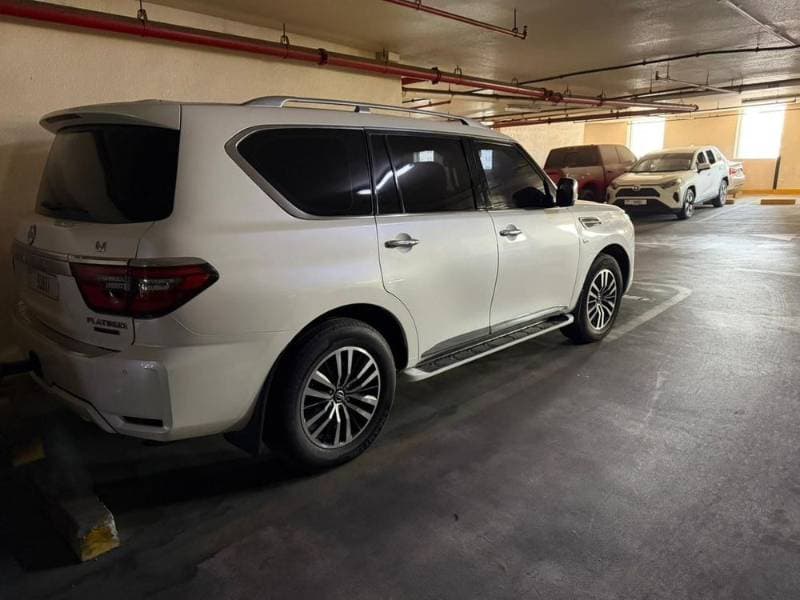 2014 Nissan Patrol thumbnail 2