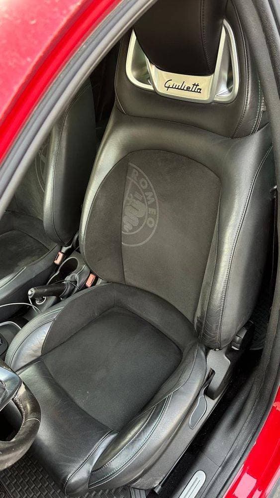 2015 Alfa Romeo Giulietta thumbnail 5