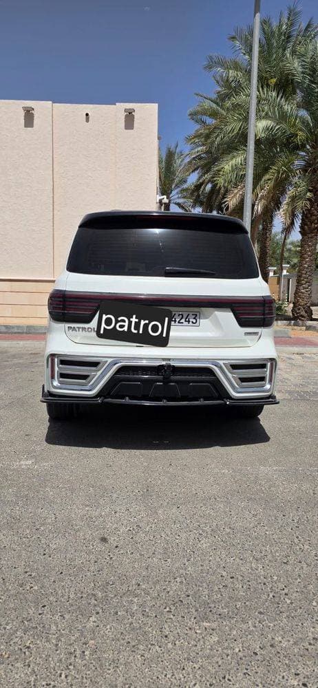 2013 Nissan Patrol thumbnail 2