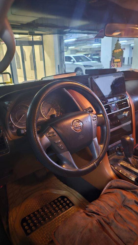 2017 Nissan Patrol thumbnail 3