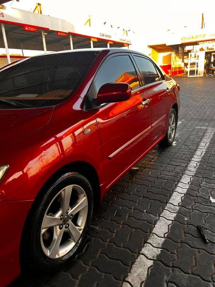 2011 Toyota Corolla thumbnail 4