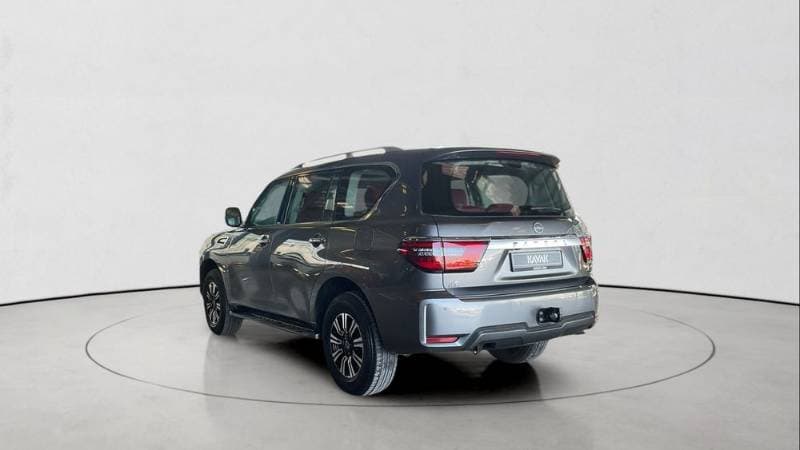 2023 Nissan Patrol thumbnail 5