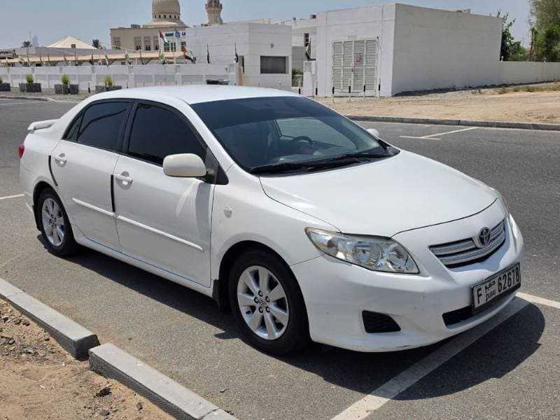 2010 Toyota Corolla thumbnail 5