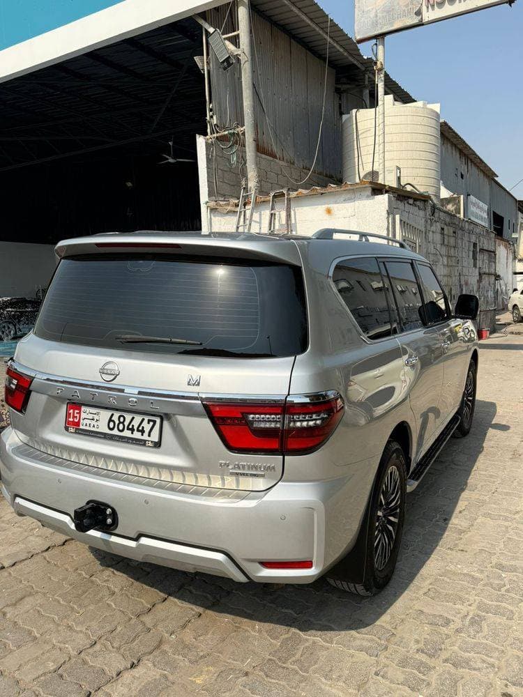 2022 Nissan Patrol thumbnail 4