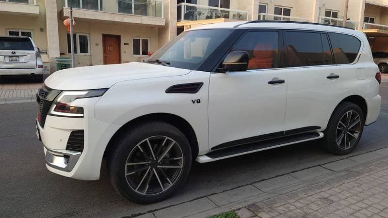 2020 Nissan Patrol thumbnail 2