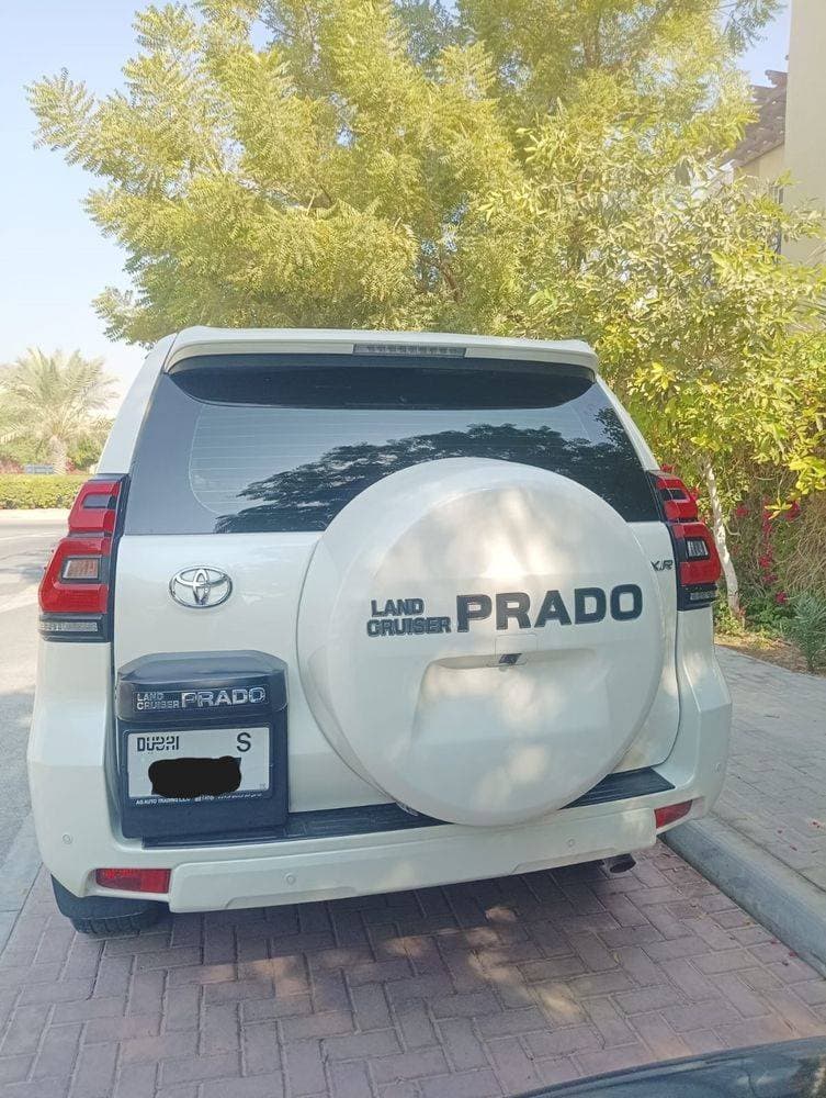 2020 Toyota Land Cruiser Prado thumbnail 4