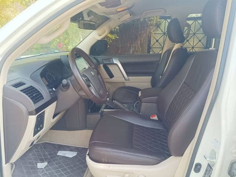 2020 Toyota Land Cruiser Prado thumbnail 2