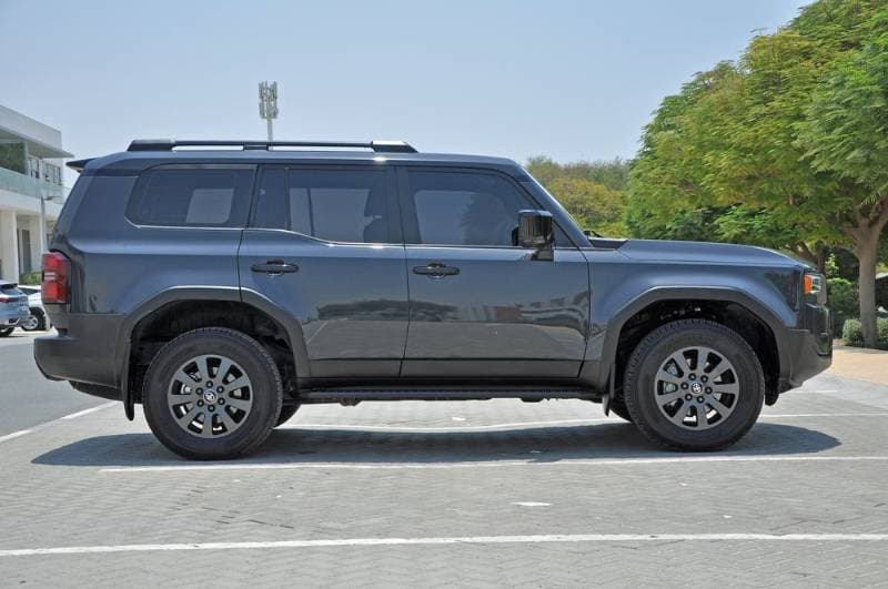 2025 Toyota Land Cruiser Prado thumbnail 8