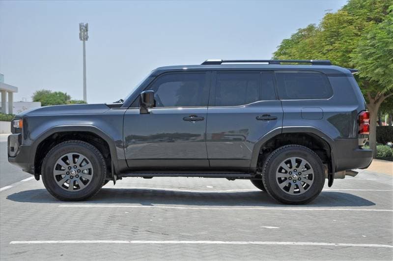 2025 Toyota Land Cruiser Prado thumbnail 7