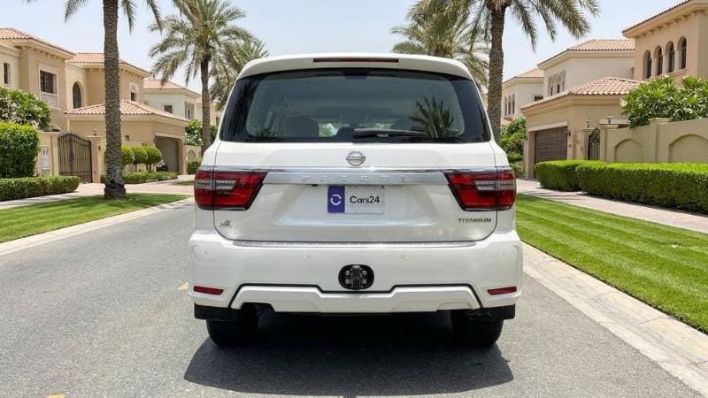 2024 Nissan Patrol thumbnail 3