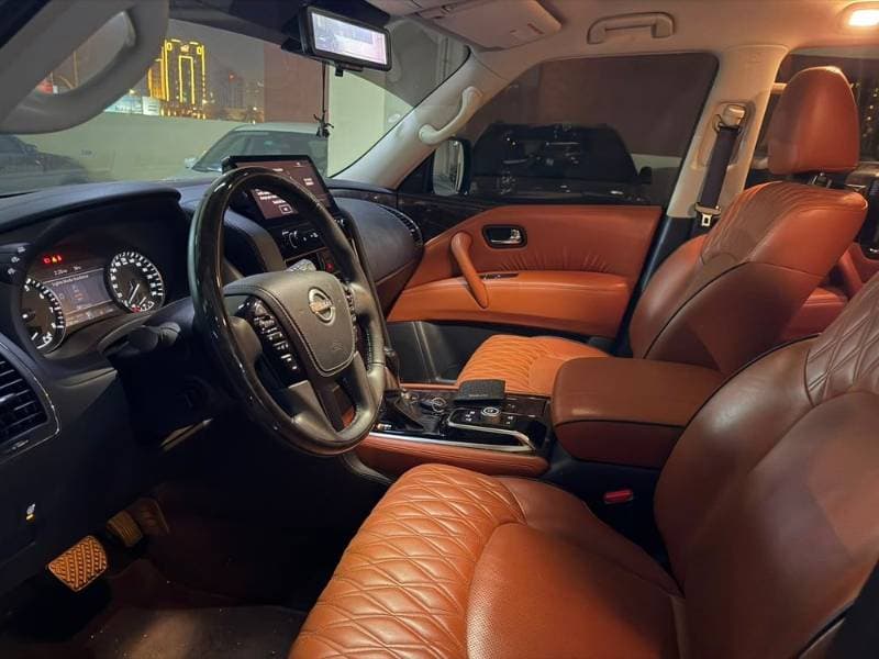 2023 Nissan Patrol thumbnail 4