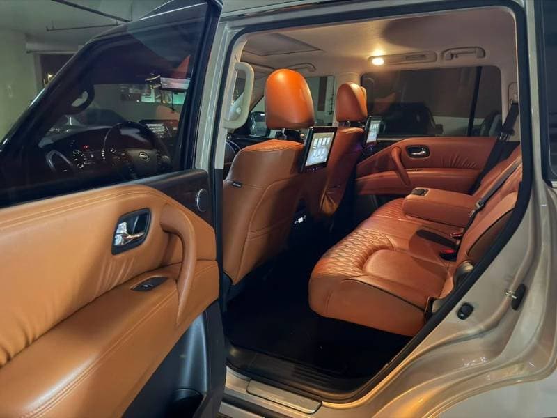 2023 Nissan Patrol thumbnail 3
