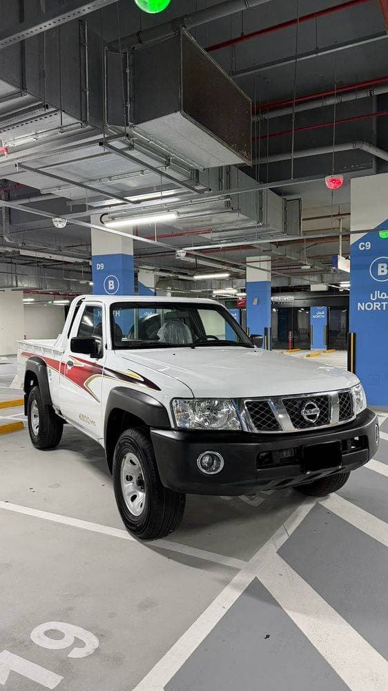 2022 Nissan Patrol thumbnail 2