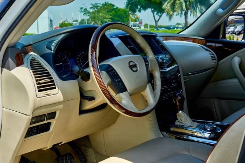 2016 Nissan Patrol thumbnail 5