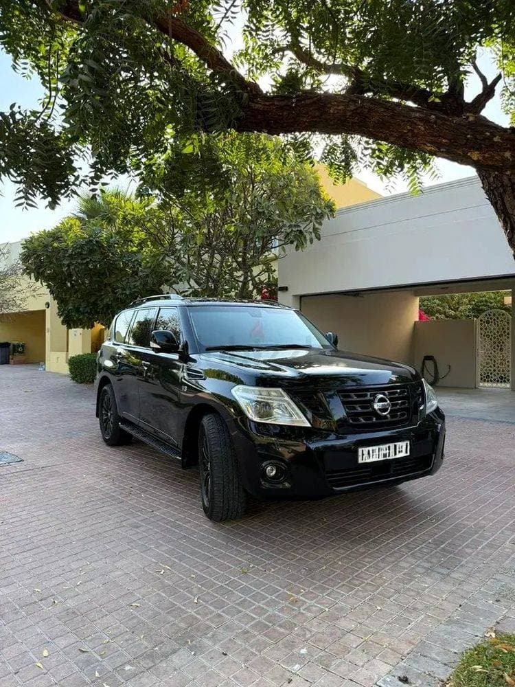 2016 Nissan Patrol thumbnail 2