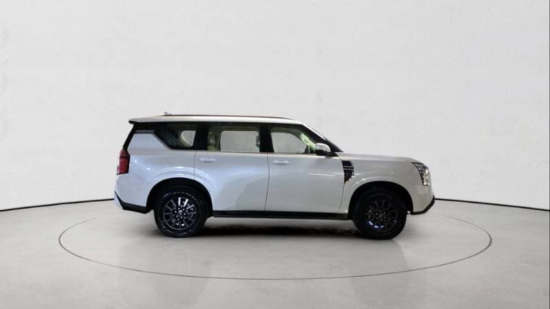 2026 Nissan Patrol thumbnail 3