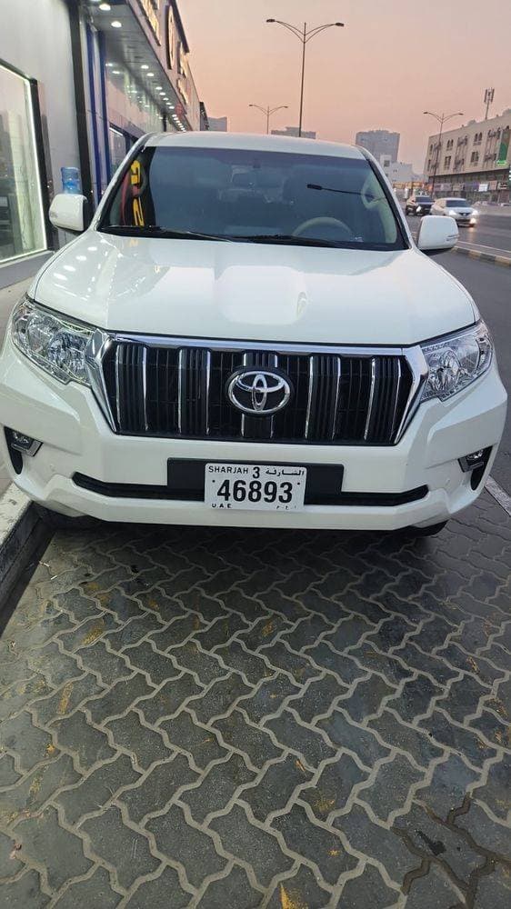 2019 Toyota Land Cruiser Prado thumbnail 2