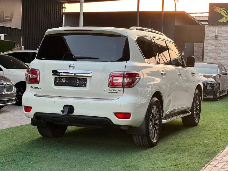 2014 Nissan Patrol thumbnail 9