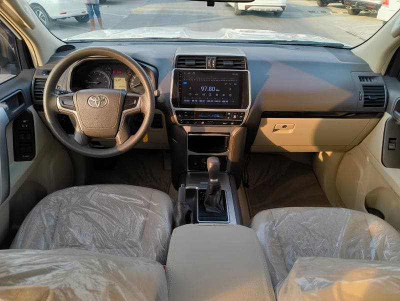 2020 Toyota Land Cruiser Prado thumbnail 4