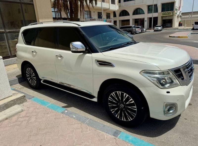 2014 Nissan Patrol thumbnail 2