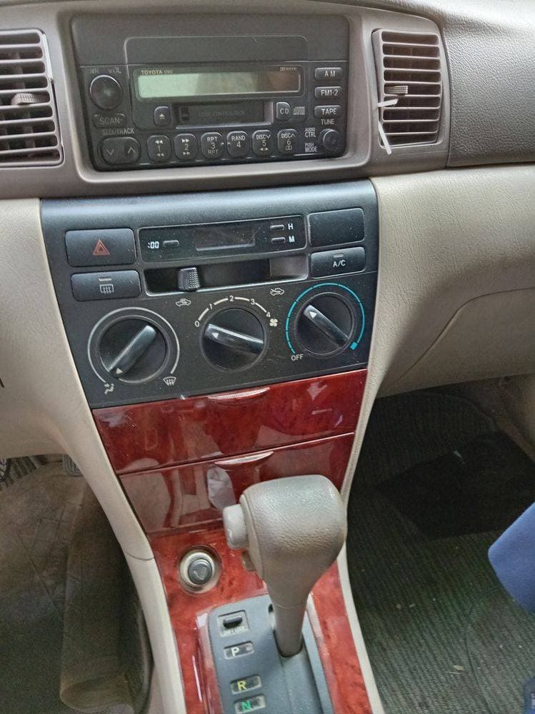 2002 Toyota Corolla thumbnail 4