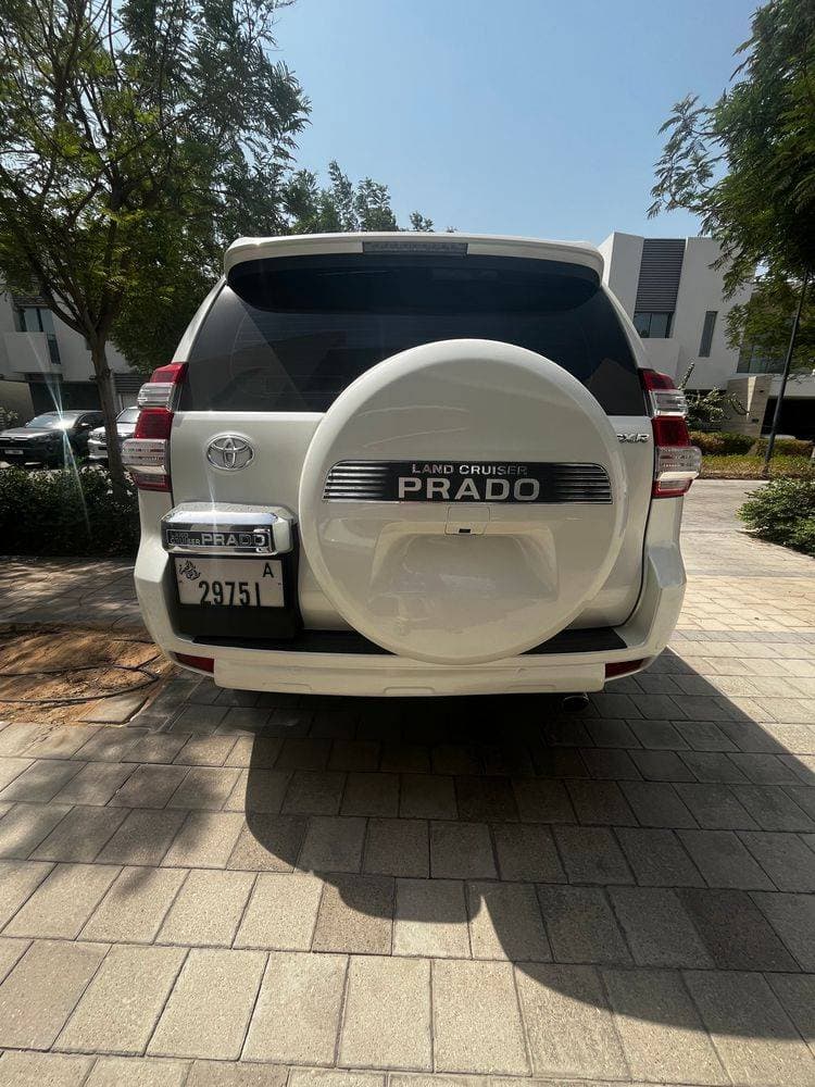 2014 Toyota Land Cruiser Prado thumbnail 4