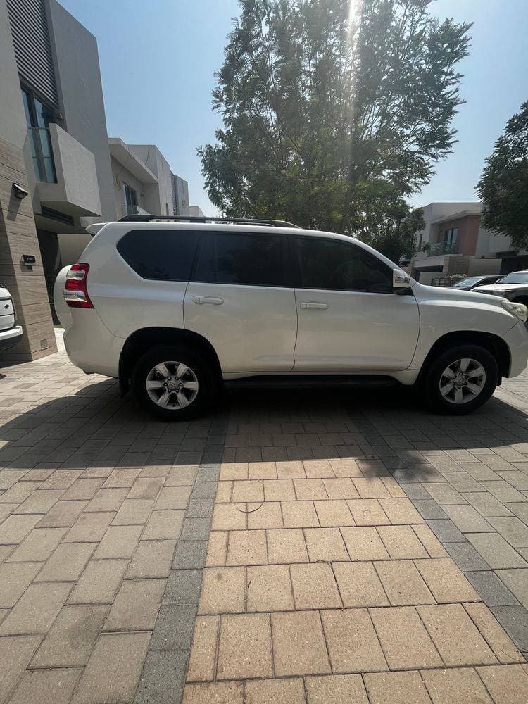 2014 Toyota Land Cruiser Prado thumbnail 2