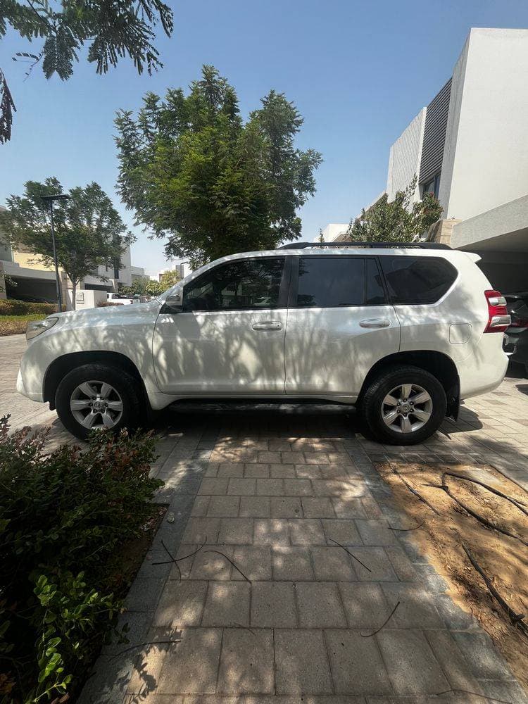 2014 Toyota Land Cruiser Prado thumbnail 3