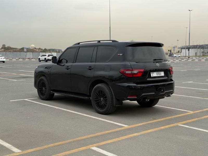 2024 Nissan Patrol thumbnail 3