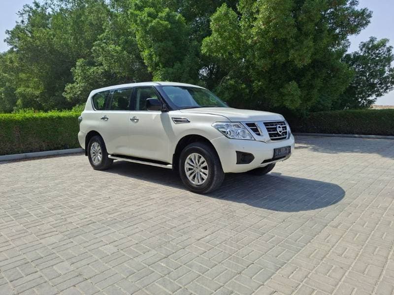 2019 Nissan Patrol thumbnail 10