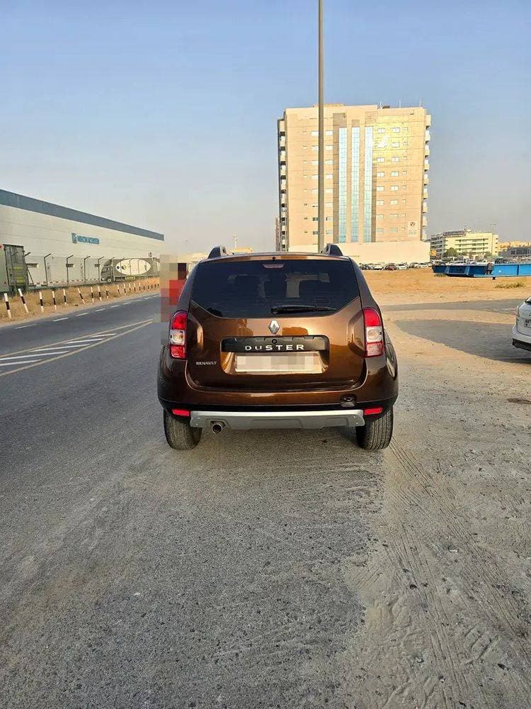 2015 Renault Duster thumbnail 2