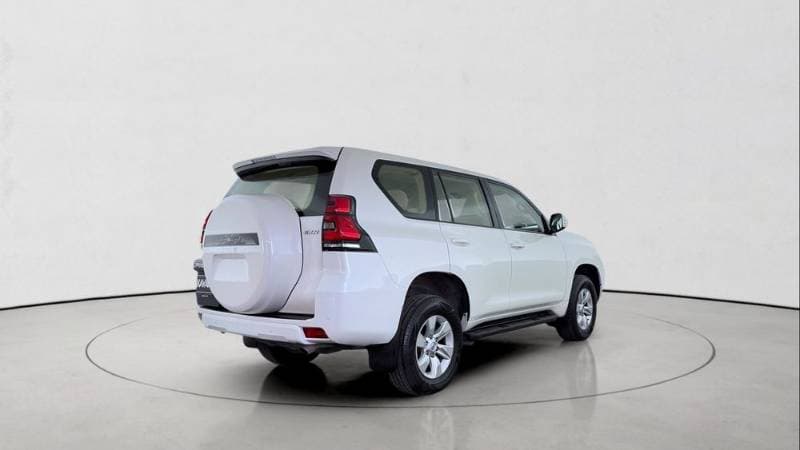 2022 Toyota Land Cruiser Prado thumbnail 7