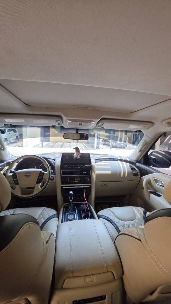 2011 Nissan Patrol thumbnail 2