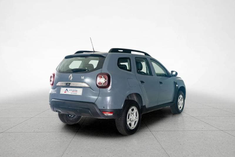 2024 Renault Duster thumbnail 3