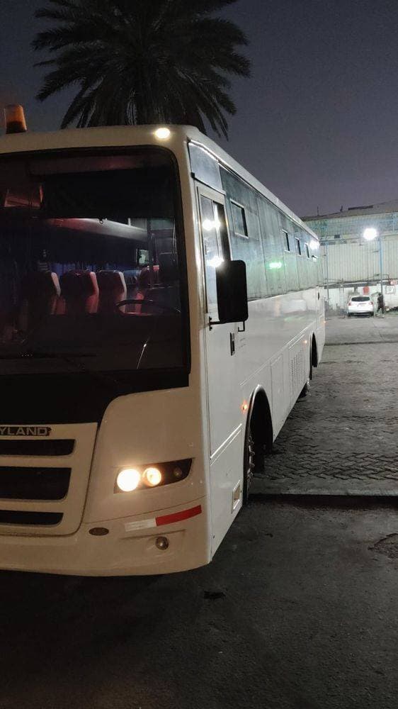 2017 Ashok Leyland Falcon thumbnail 2