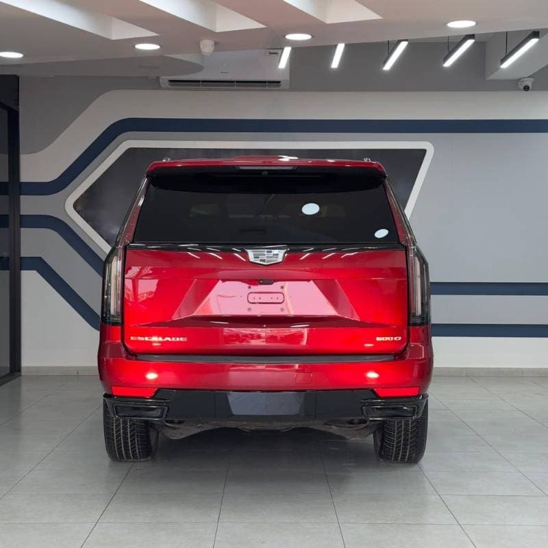 2023 Cadillac ESCALADE thumbnail 2