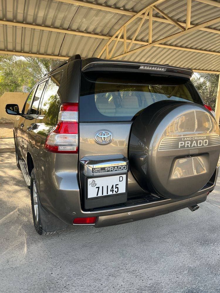 2015 Toyota Land Cruiser Prado thumbnail 3