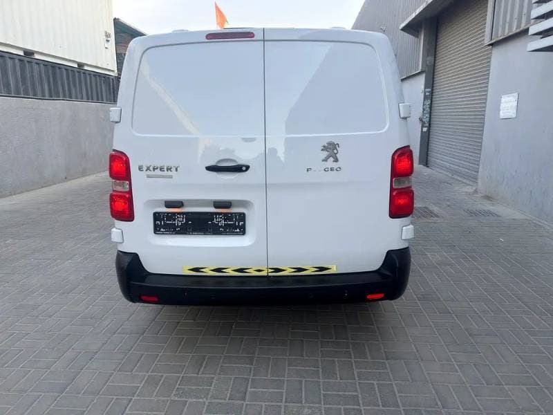 2023 Peugeot Boxer thumbnail 2