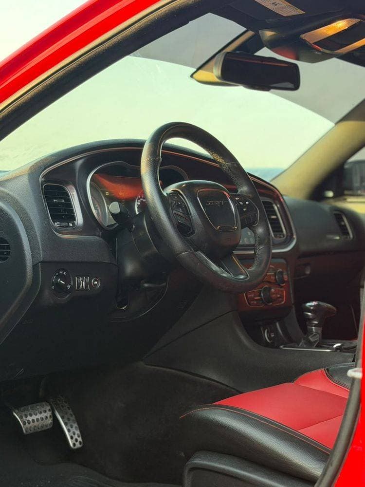 2016 Dodge Charger thumbnail 3