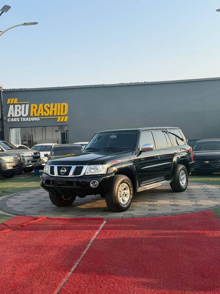 2023 Nissan Patrol thumbnail 2