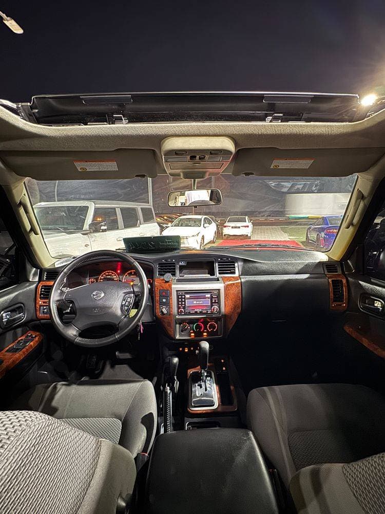 2023 Nissan Patrol thumbnail 3