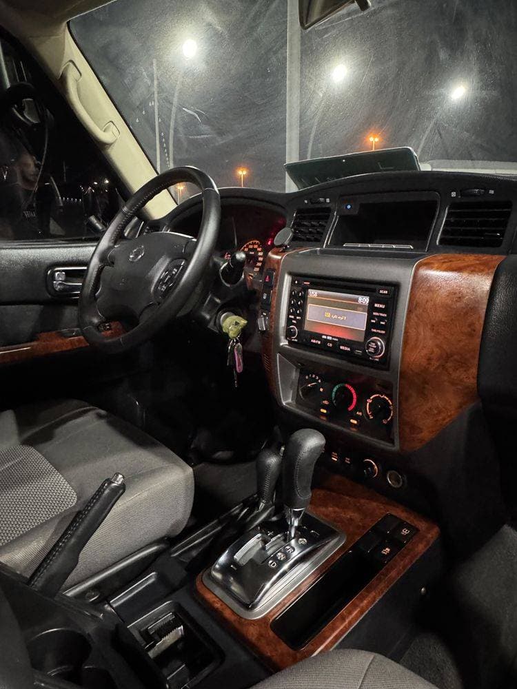 2023 Nissan Patrol thumbnail 6