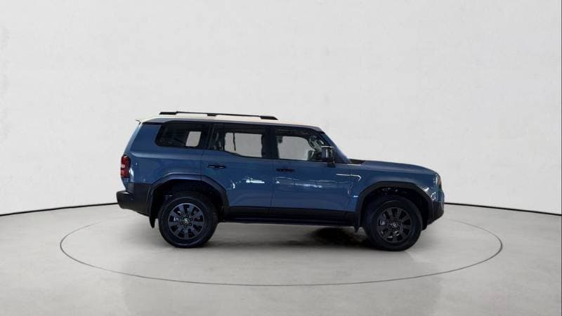 2025 Toyota Land Cruiser Prado thumbnail 2