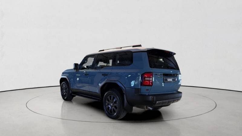 2025 Toyota Land Cruiser Prado thumbnail 4