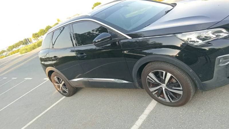 2019 Peugeot 3008 thumbnail 2